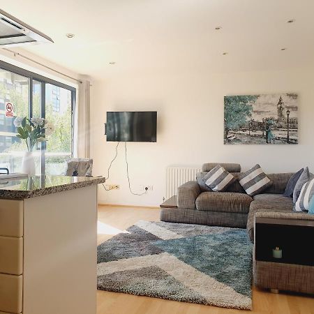Luxury Canary Wharf Apartment With Free Parking London Eksteriør bilde