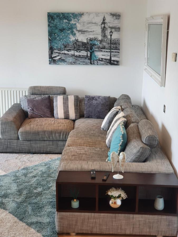 Luxury Canary Wharf Apartment With Free Parking London Eksteriør bilde