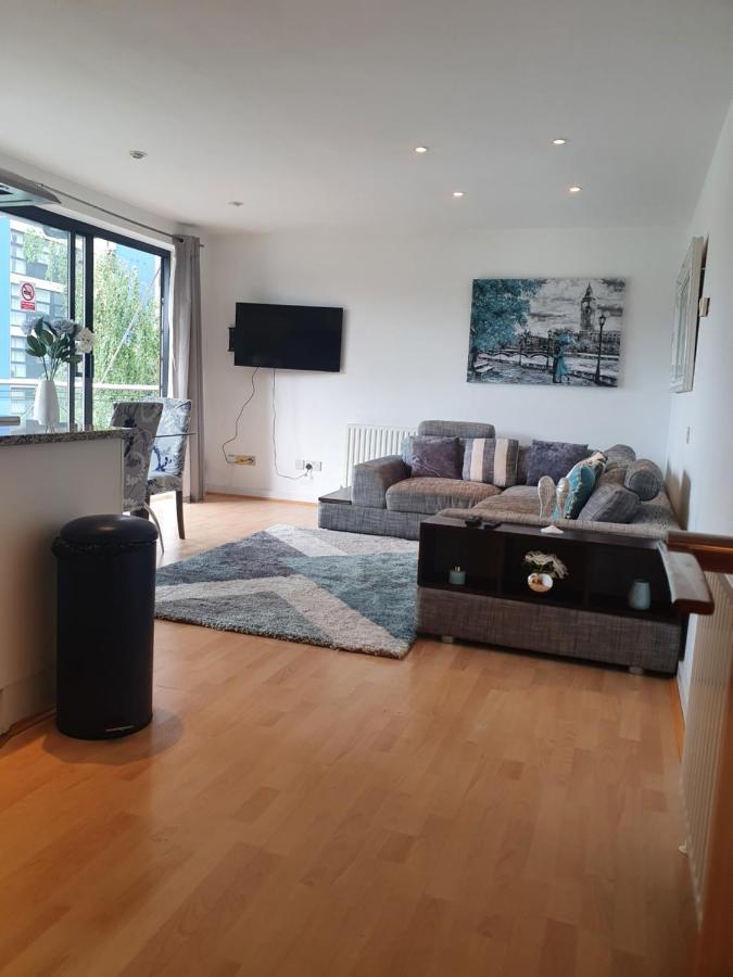 Luxury Canary Wharf Apartment With Free Parking London Eksteriør bilde