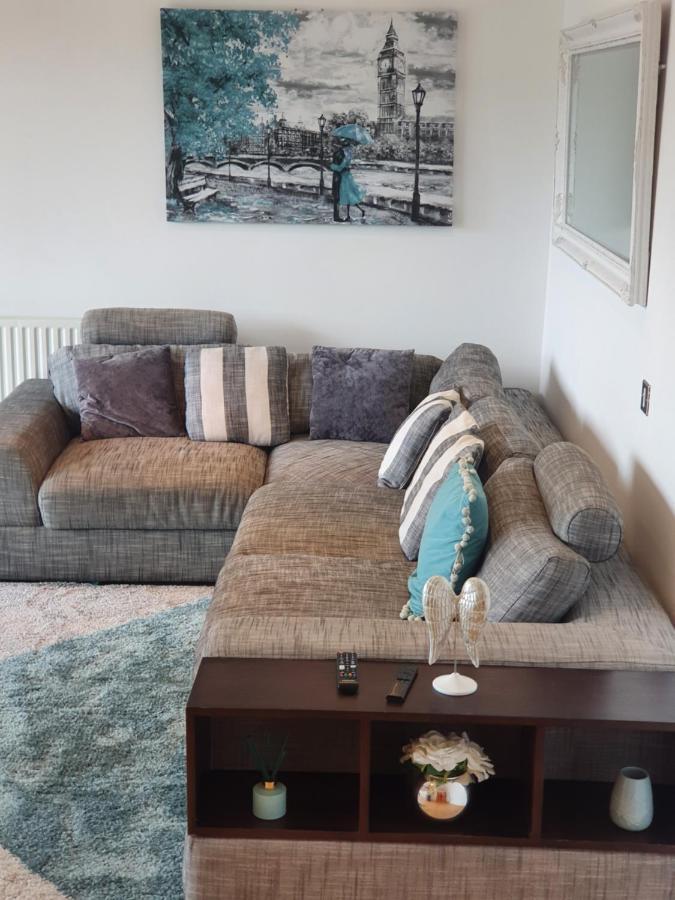 Luxury Canary Wharf Apartment With Free Parking London Eksteriør bilde