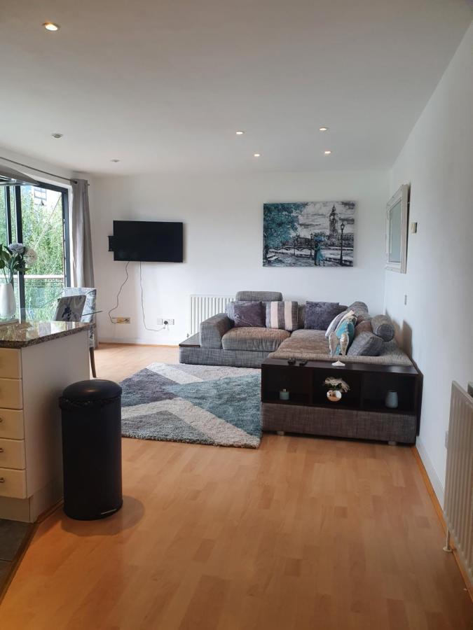 Luxury Canary Wharf Apartment With Free Parking London Eksteriør bilde
