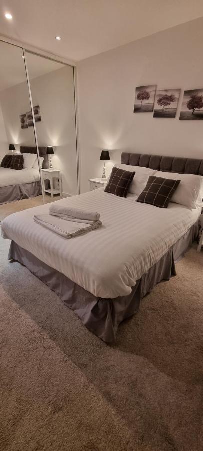 Luxury Canary Wharf Apartment With Free Parking London Eksteriør bilde